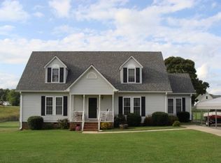 3010 Coachway Dr, Mebane, NC 27302