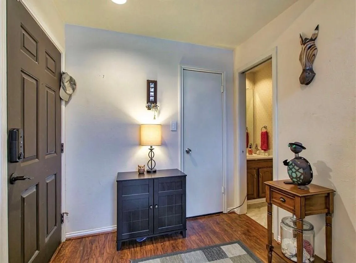 5100 Verde Valley Ln — Photo 3