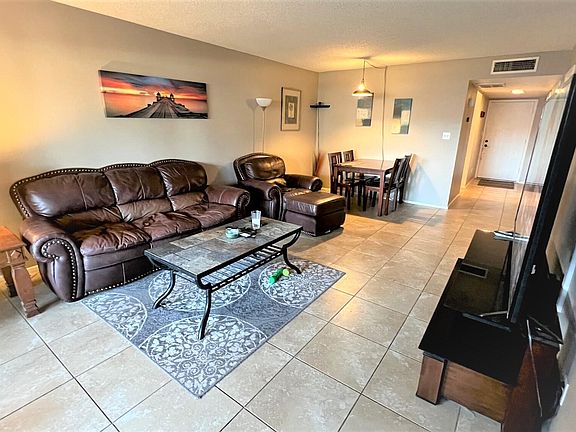 2nd image of 2503 W SHARON Avenue