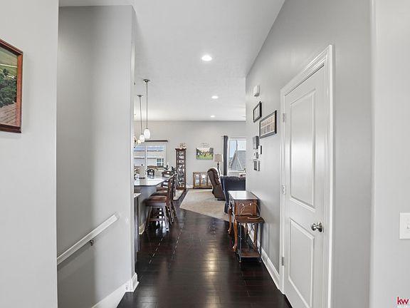 5th image of 7256 Rutha Ln