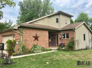 3934 Smith Rd, Lambertville, MI 48144