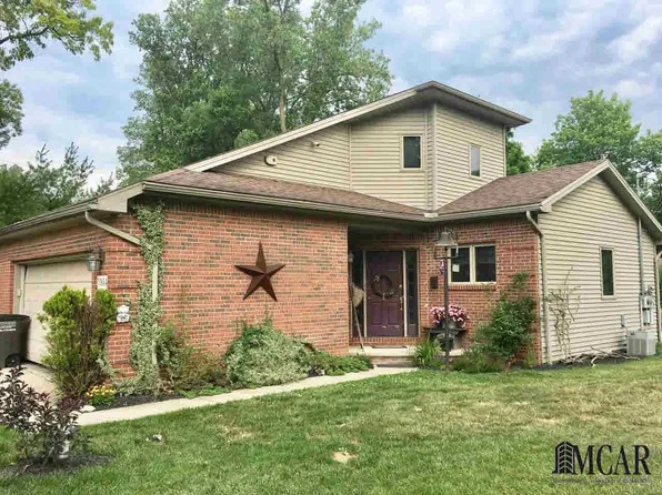 3934 Smith Rd, Lambertville, MI 48144