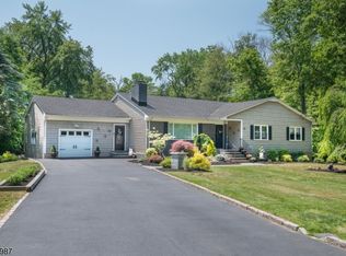 12 Dogwood Cir, Pine Brook, NJ 07058