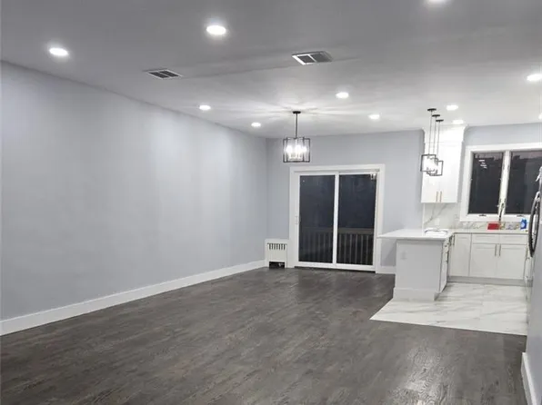 2713 Avenue Y image 7 of 21