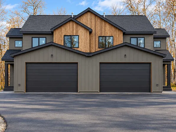 760 N Elkhorn Dr