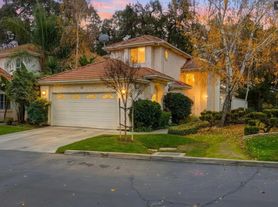 1500 Scenic Dr, Modesto, CA