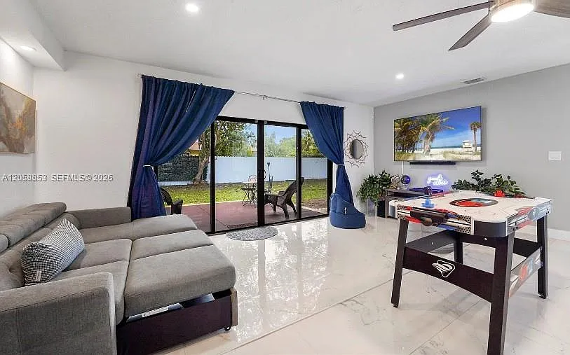 Scott Lake Manor Sec 2 — Photo 3