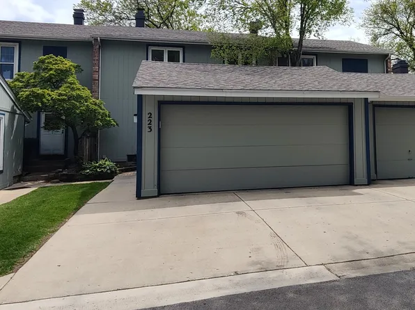 223 Willow Ln, Bloomingdale, IL 60108