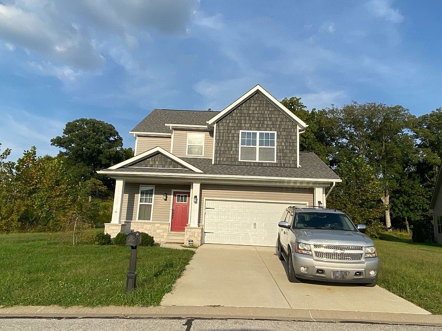 1st image of 976 Half Moon Ln