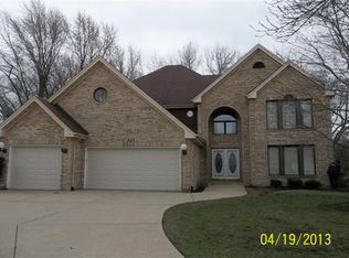 411 Ford Ln, Bartlett, IL