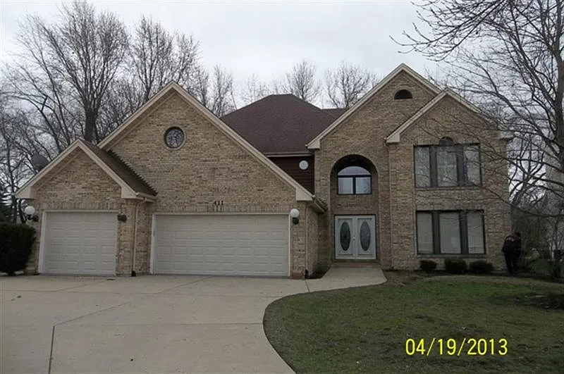 411 Ford Ln photo 1