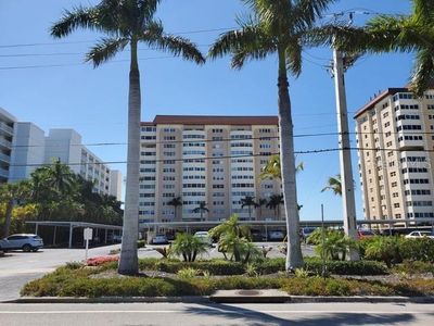 1750 Benjamin Franklin Dr APT 12D, Sarasota, FL, 34236