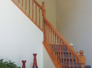 8 Grove St, Webster, MA 01570