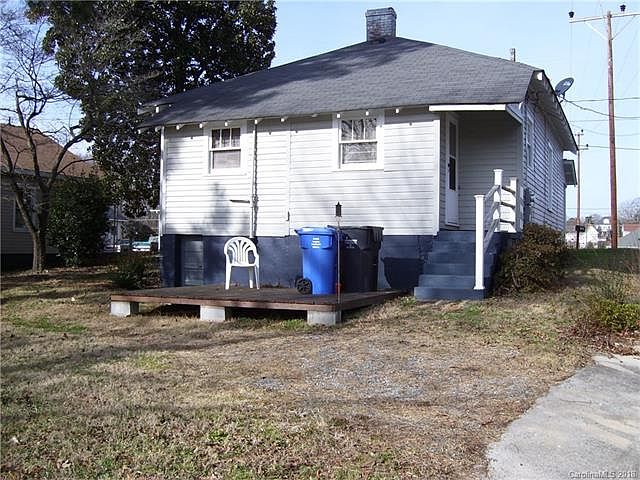 2nd image of 401 S Correll St