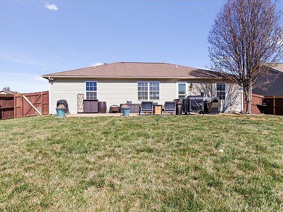 2nd image of 3435 Wayland Dr