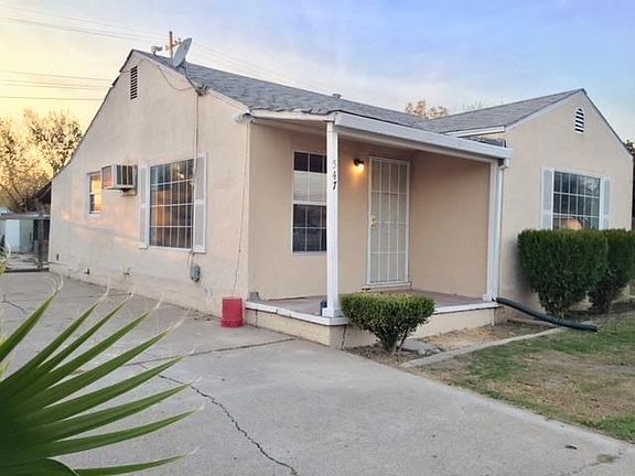 3rd image of 547 Grattan Ave