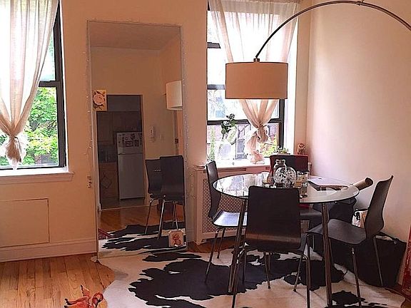 2nd image of 307 W 76th St #3B