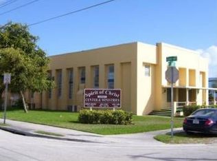 18801 W Dixie Hwy, Miami, FL 33180