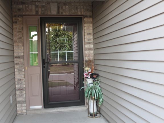 2nd image of 416 Kevin Rd #416
