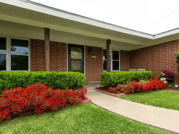 502 Fairfield Dr, Corpus Christi, TX 78412