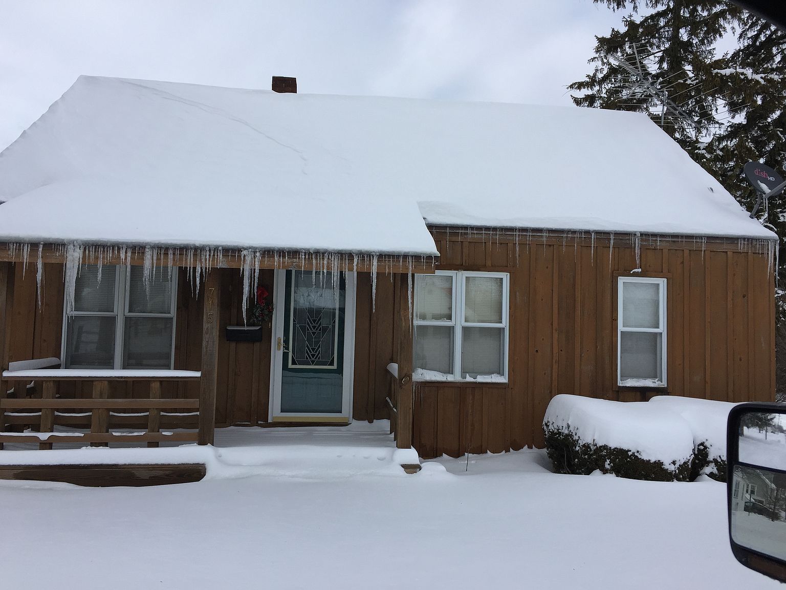 715 Beach St, Sebewaing, MI 48759 Zillow
