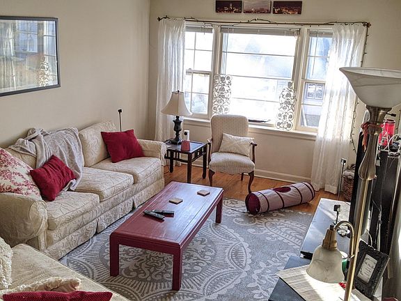 3rd image of 2800 N Frederick Ave #4