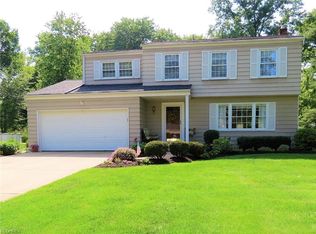 946 Broadacres Dr SE, Warren, OH