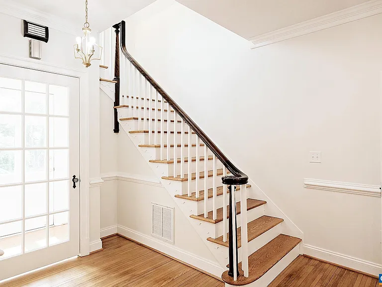 675 Evergreen Ave — Photo 11