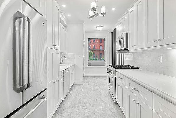 1st image of 76 W 86th St APT 2C