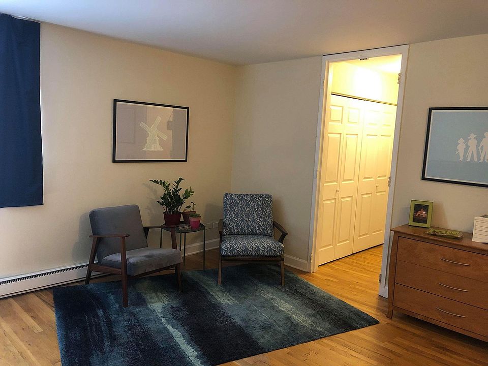 1st image of 1446 N Dearborn St APT 2C