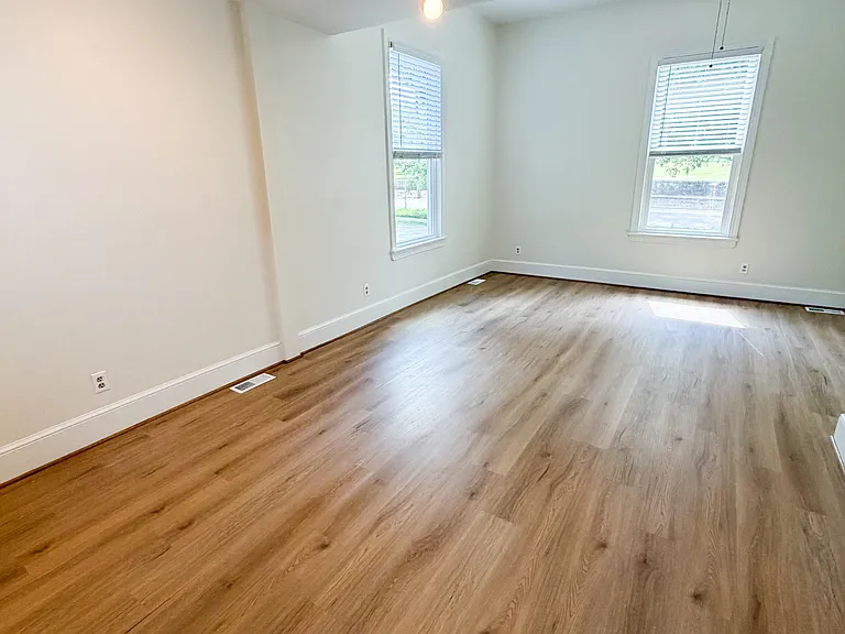208 N Buchanan Blvd #4 — Photo 5