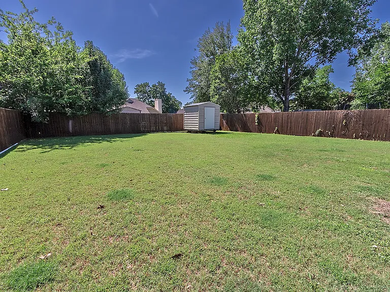 7125 Breckenridge Dr — Photo 22