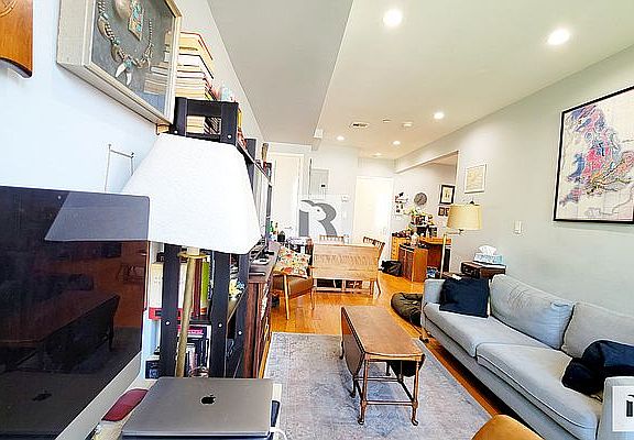 2nd image of 971 Lafayette Ave #3B
