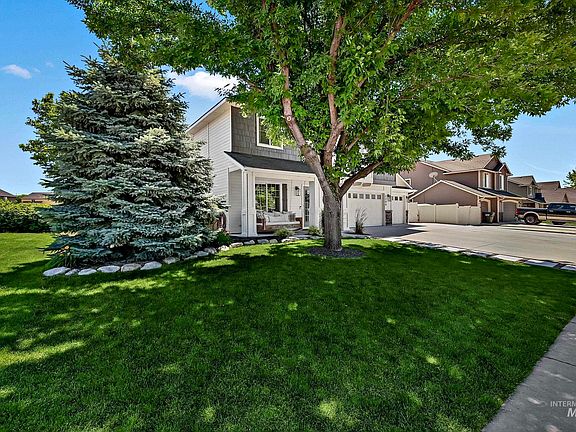2nd image of 2200 N Maroon Ave