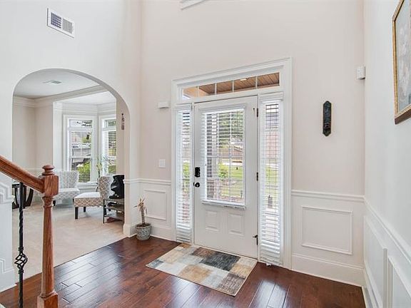 4th image of 1224 Bentley Estates Dr