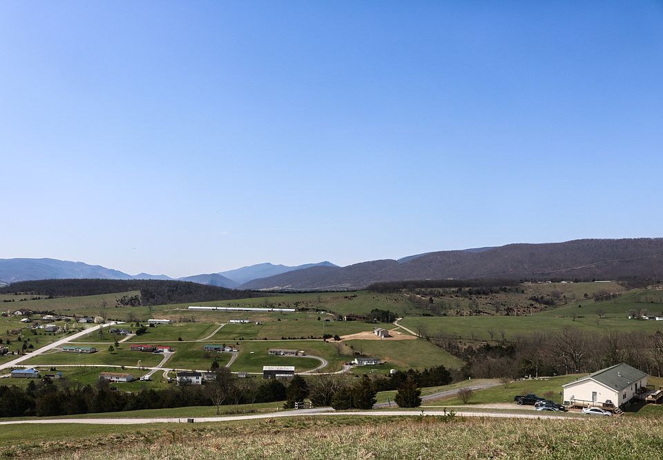 2nd image of 4546 High Point Dr