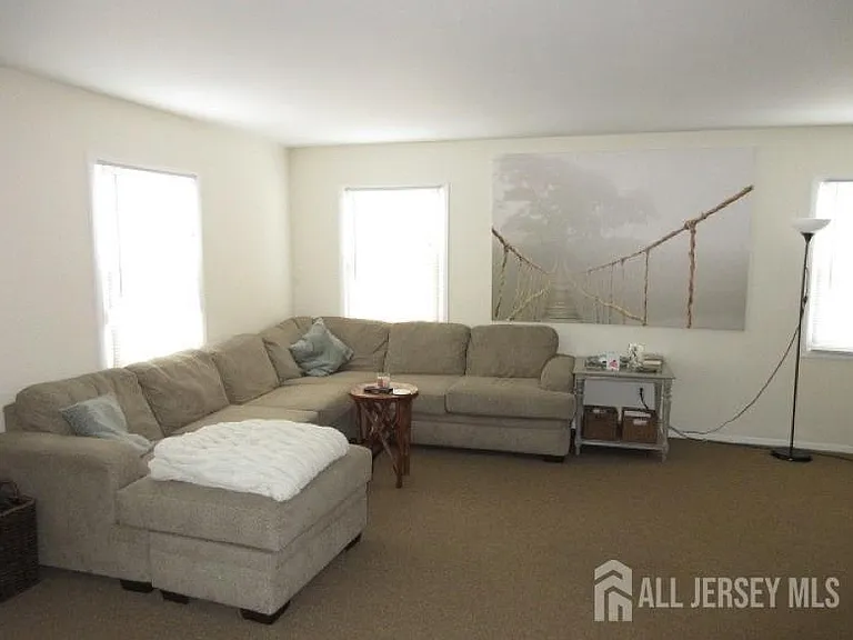 6 Flower Rd — Photo 16
