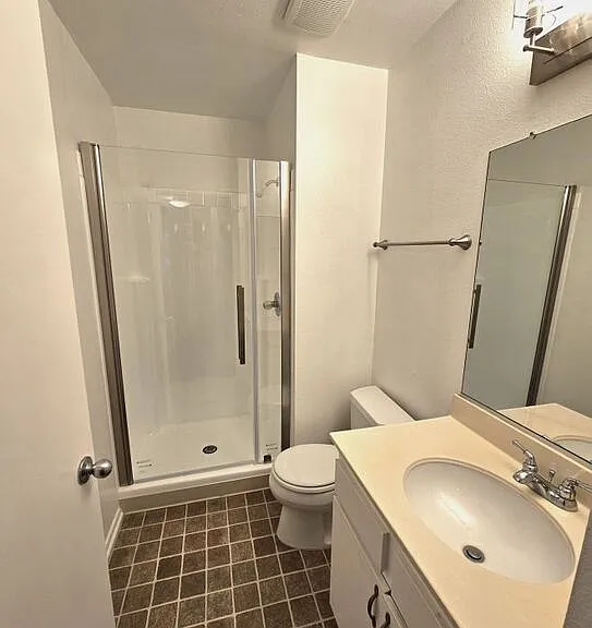 2349 S Bentley Ave #8 — Photo 13