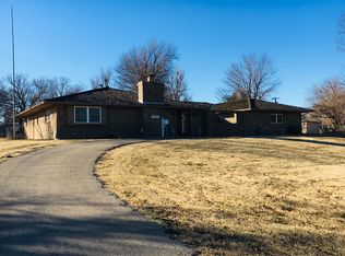 3415 W Carrier Rd, Enid, OK 73703