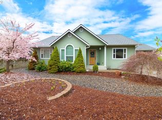514 N View Dr, Winchester, OR 97495