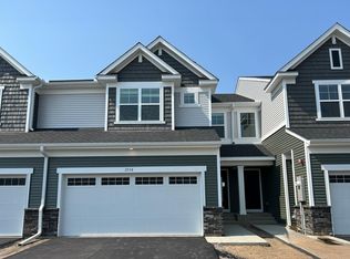 1736 Tyrone Dr, Shakopee, MN 55379