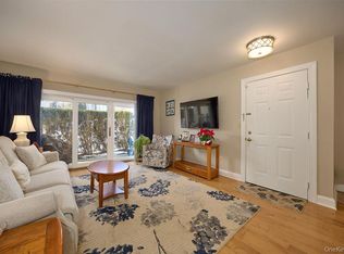 1 Huntington Cir, Peekskill, NY 10566