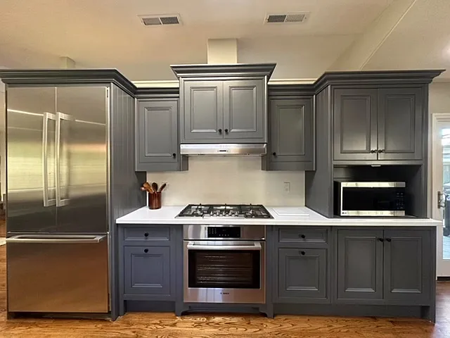 3 bed, 2.5 bath, 2300 sqft, $7,495 — Photo 4