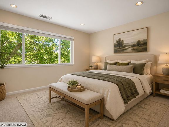 4th image of 303 Algiers Court