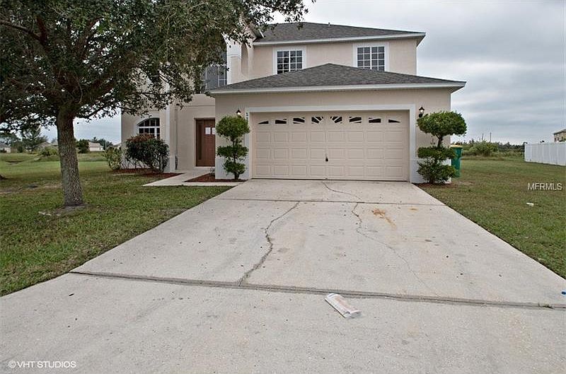 1st image of 228 Abbotsbury Dr