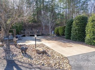 151 Cornell Cir, Lake Lure, NC 28746