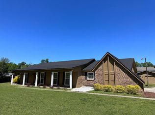 110 Needle Pine Dr, Dothan, AL 36301