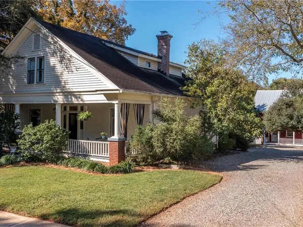 109 N Hassell St, Hillsborough, NC 27278