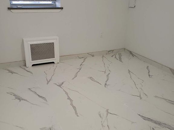 3rd image of 15066 77th Ave Floor 1
