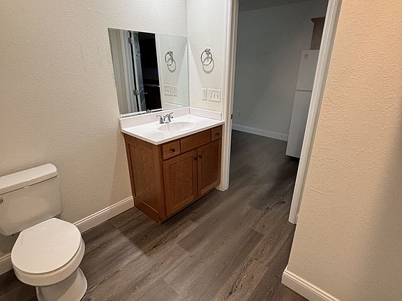 4th image of 1726 View St